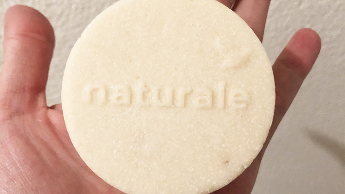 Shampoo em barra para cabelos secos e danificados